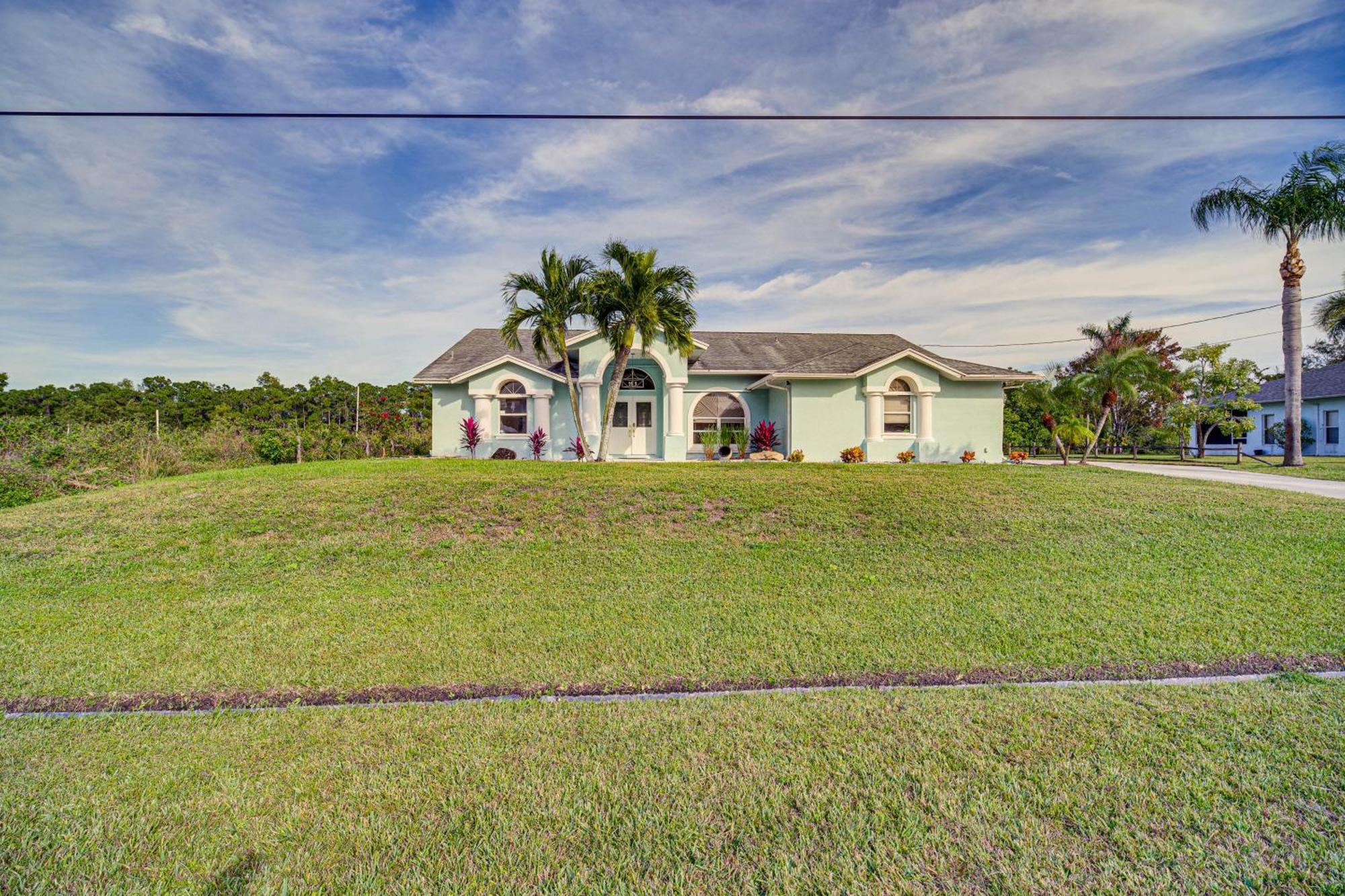 Port St Lucie Canal-Front Home With Private Pool! Port St. Lucie Exterior photo