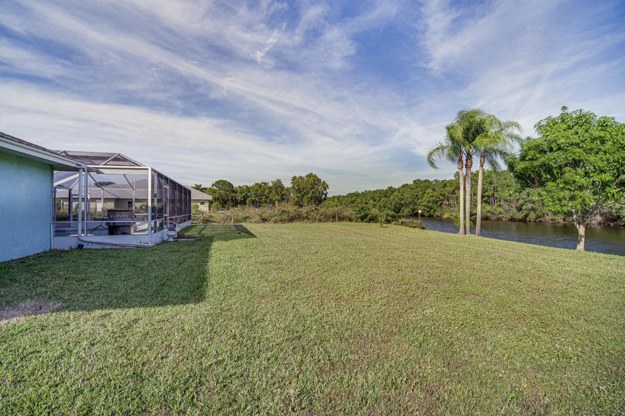 Port St Lucie Canal-Front Home With Private Pool! Port St. Lucie Exterior photo